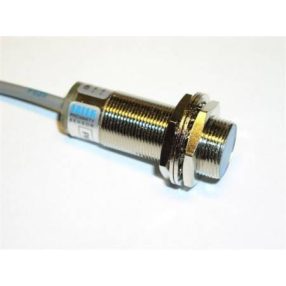 Indukční snímač PM18-05P