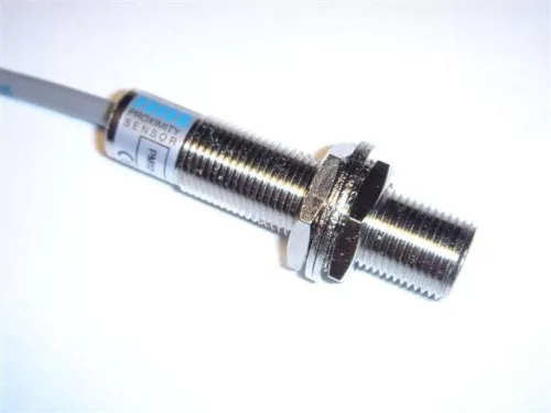 Indukční snímač PM12-02NB-S